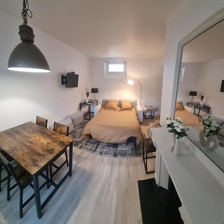 Appartement Luxueux Dans Maison Bourgeoise Parisienne 勒瓦卢瓦-佩雷 外观 照片