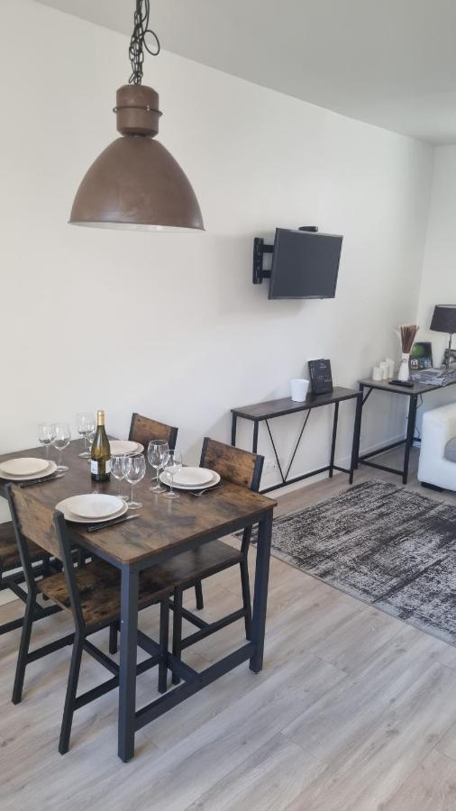 Appartement Luxueux Dans Maison Bourgeoise Parisienne 勒瓦卢瓦-佩雷 外观 照片