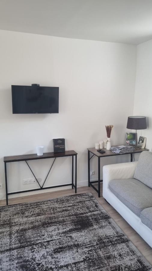 Appartement Luxueux Dans Maison Bourgeoise Parisienne 勒瓦卢瓦-佩雷 外观 照片