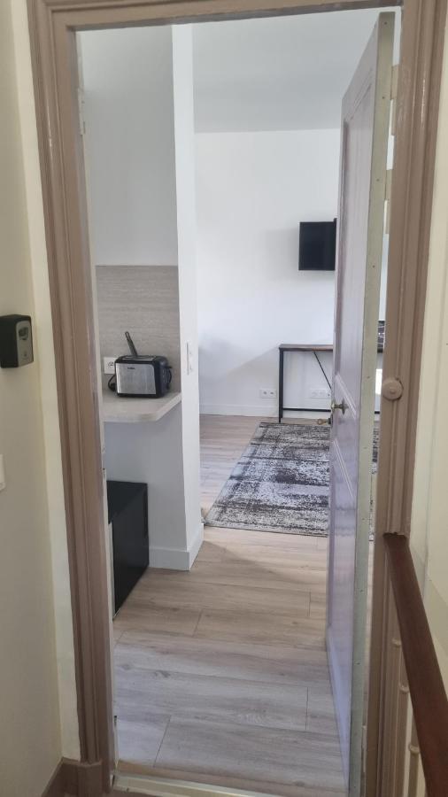 Appartement Luxueux Dans Maison Bourgeoise Parisienne 勒瓦卢瓦-佩雷 外观 照片