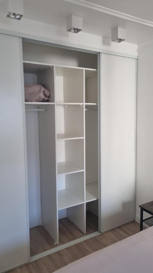 Appartement Luxueux Dans Maison Bourgeoise Parisienne 勒瓦卢瓦-佩雷 外观 照片