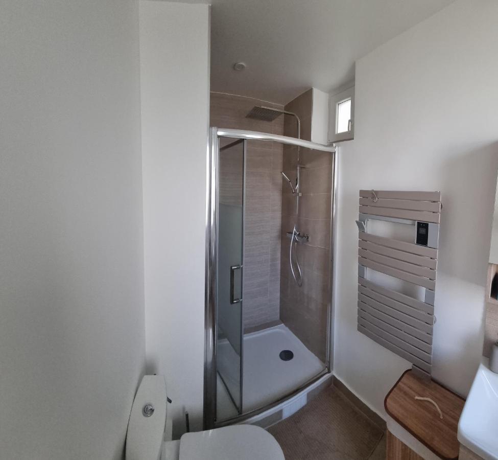 Appartement Luxueux Dans Maison Bourgeoise Parisienne 勒瓦卢瓦-佩雷 外观 照片